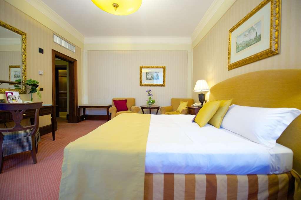 Excelsior Palace Palermo Room photo